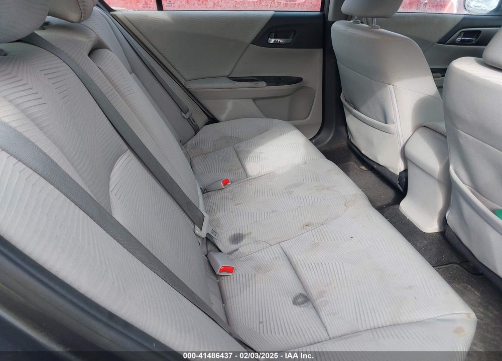 2015 HONDA ACCORD LX VIN: 1HGCR2F35FA005909