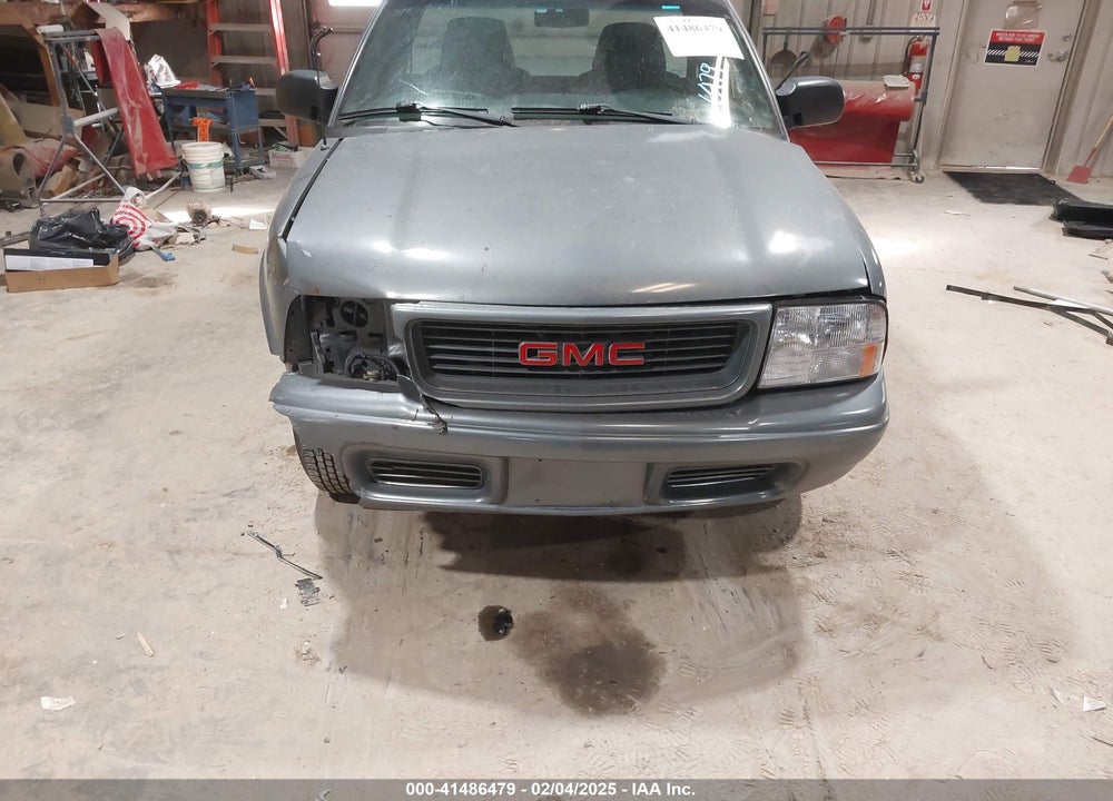2002 GMC SONOMA SL VIN: 1GTCS145328187323
