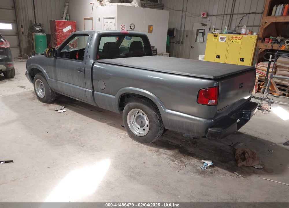 2002 GMC SONOMA SL VIN: 1GTCS145328187323