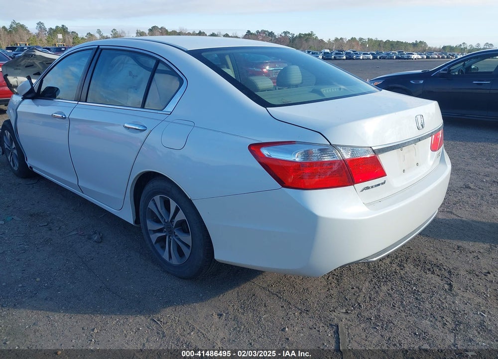 2015 HONDA ACCORD VIN: 1HGCR2F33FA137454