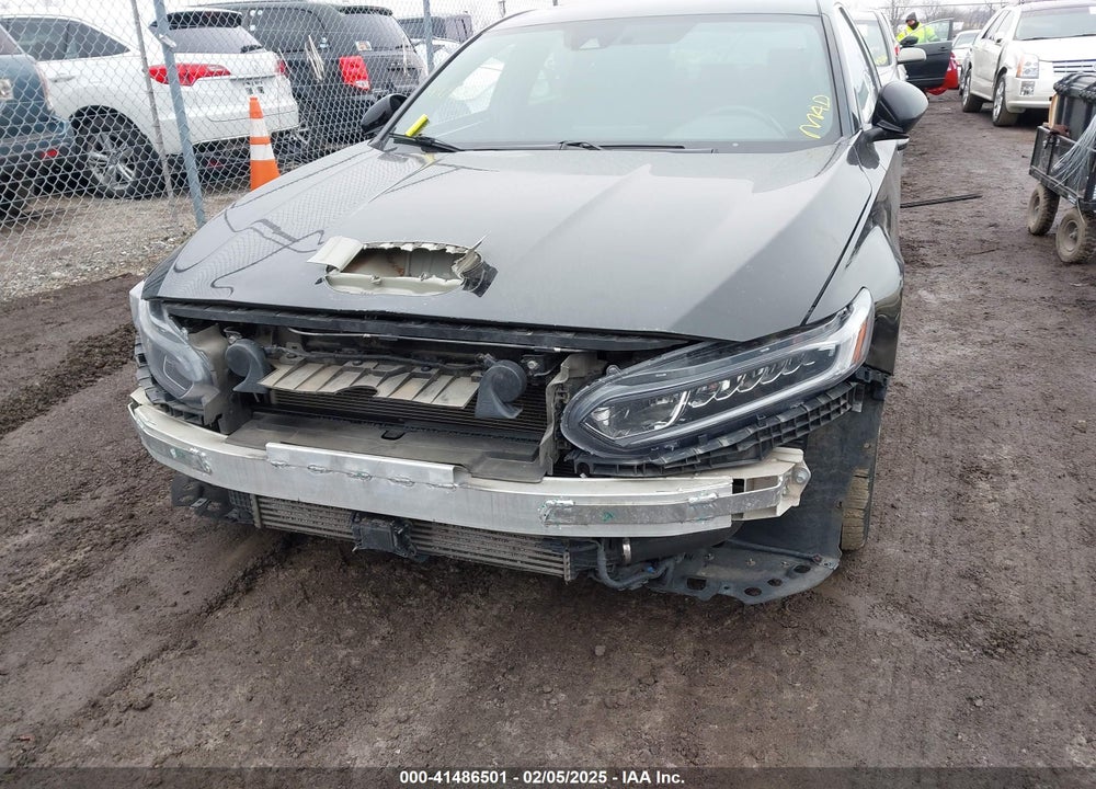 2018 HONDA ACCORD SPORT VIN: 1HGCV1F30JA811056