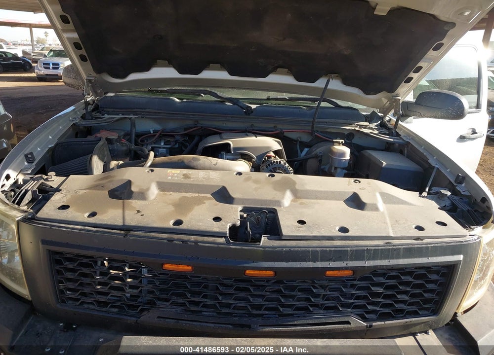 2011 CHEVROLET SILVERADO 1500 LT VIN: 1GCRCSE09BZ423063
