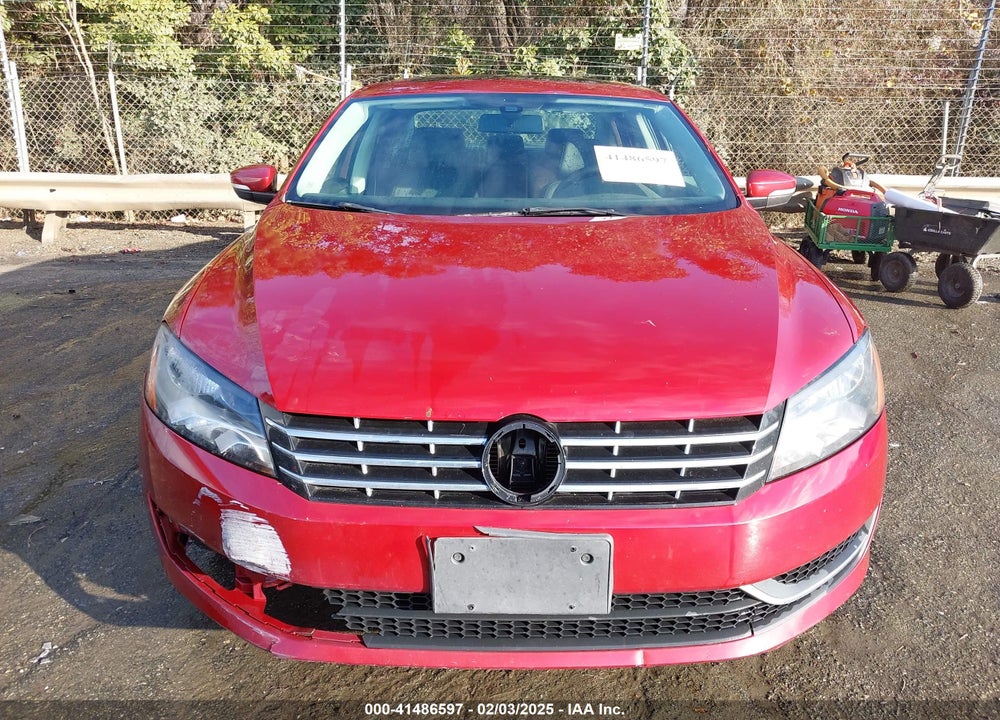 2015 VOLKSWAGEN PASSAT VIN: 1VWBV7A38FC012042