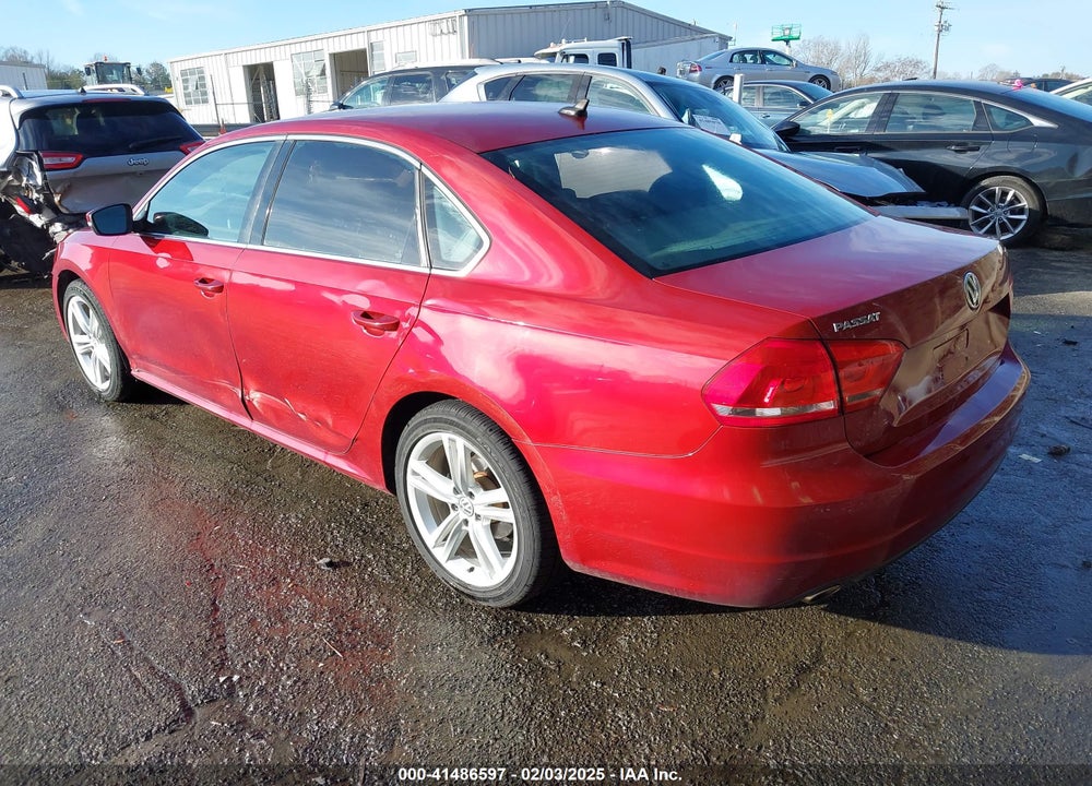 2015 VOLKSWAGEN PASSAT VIN: 1VWBV7A38FC012042