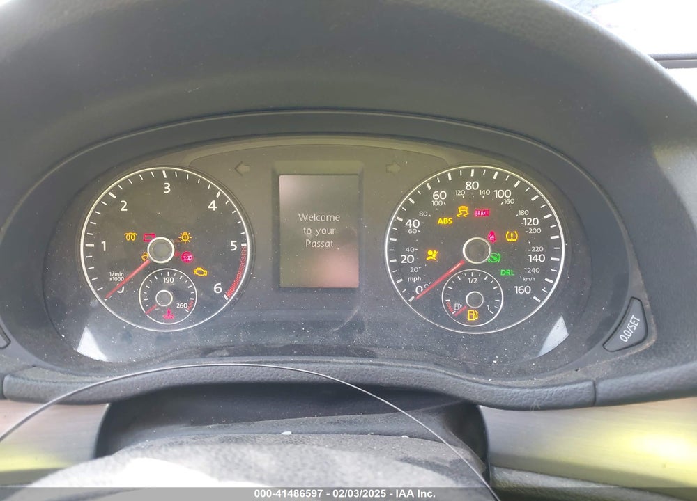 2015 VOLKSWAGEN PASSAT VIN: 1VWBV7A38FC012042