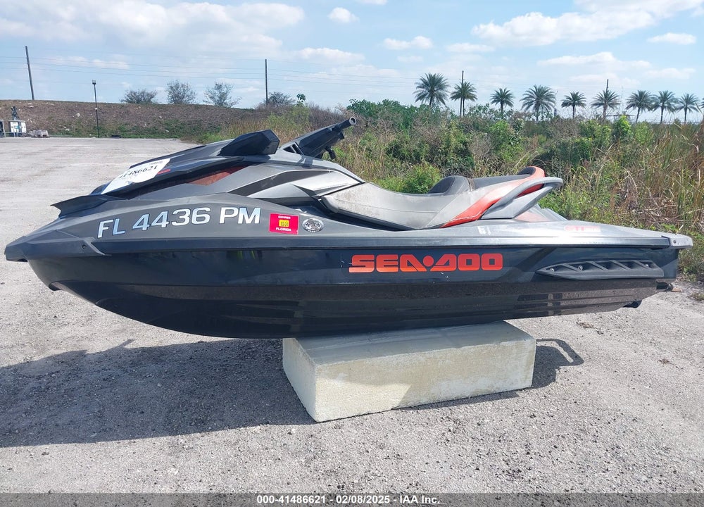 2013 SEA DOO RXT-300 VIN: YDV29864B313