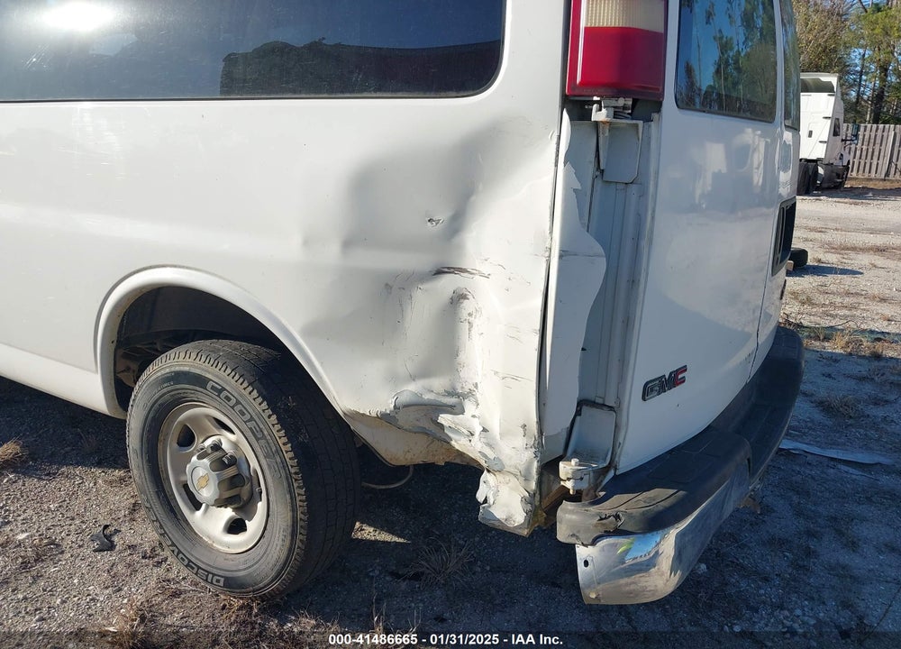 2004 CHEVROLET EXPRESS VIN: 1GAHG39U341132815