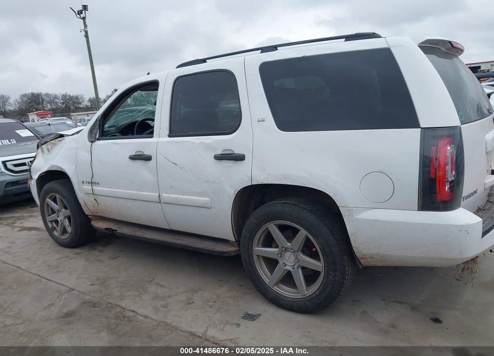 2007 CHEVROLET TAHOE VIN: 1GNFC13CX7R422481