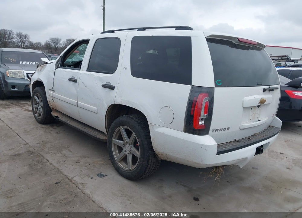 2007 CHEVROLET TAHOE VIN: 1GNFC13CX7R422481