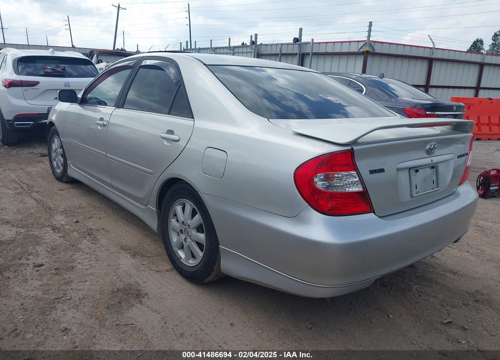 2004 TOYOTA CAMRY SE VIN: 4T1BE32K34U881183