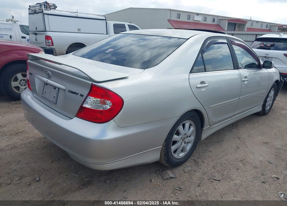 2004 TOYOTA CAMRY SE VIN: 4T1BE32K34U881183