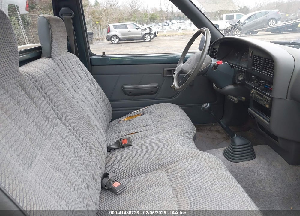 1992 TOYOTA PICKUP 1/2 TON SHORT WHLBASE STB VIN: 4TARN81A2NZ042540