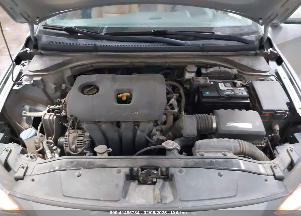 2017 HYUNDAI ELANTRA VIN: 5NPD74LF7HH182850