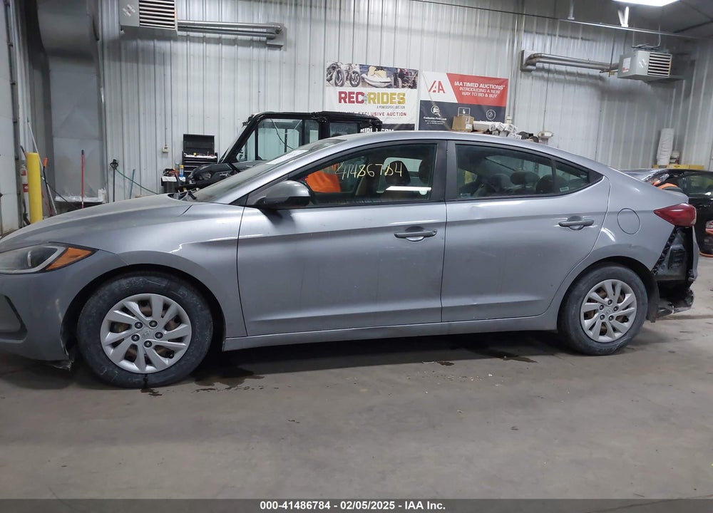 2017 HYUNDAI ELANTRA VIN: 5NPD74LF7HH182850