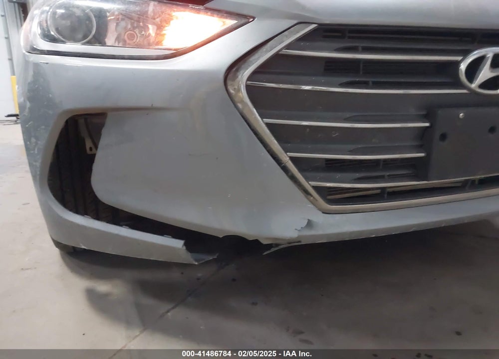 2017 HYUNDAI ELANTRA VIN: 5NPD74LF7HH182850