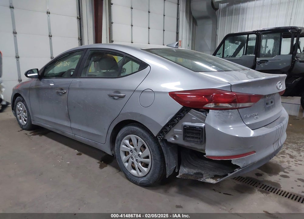 2017 HYUNDAI ELANTRA VIN: 5NPD74LF7HH182850