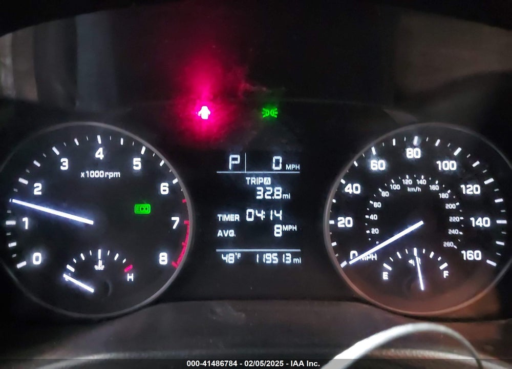 2017 HYUNDAI ELANTRA VIN: 5NPD74LF7HH182850