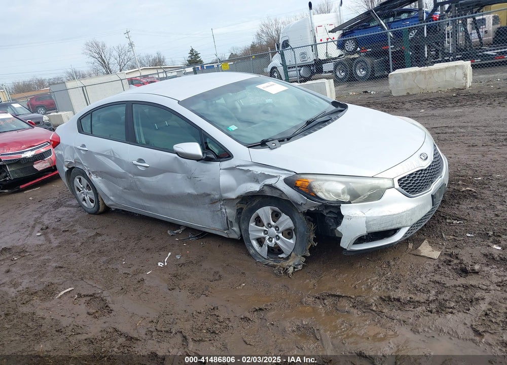 2015 KIA FORTE VIN: KNAFK4A63F5437157