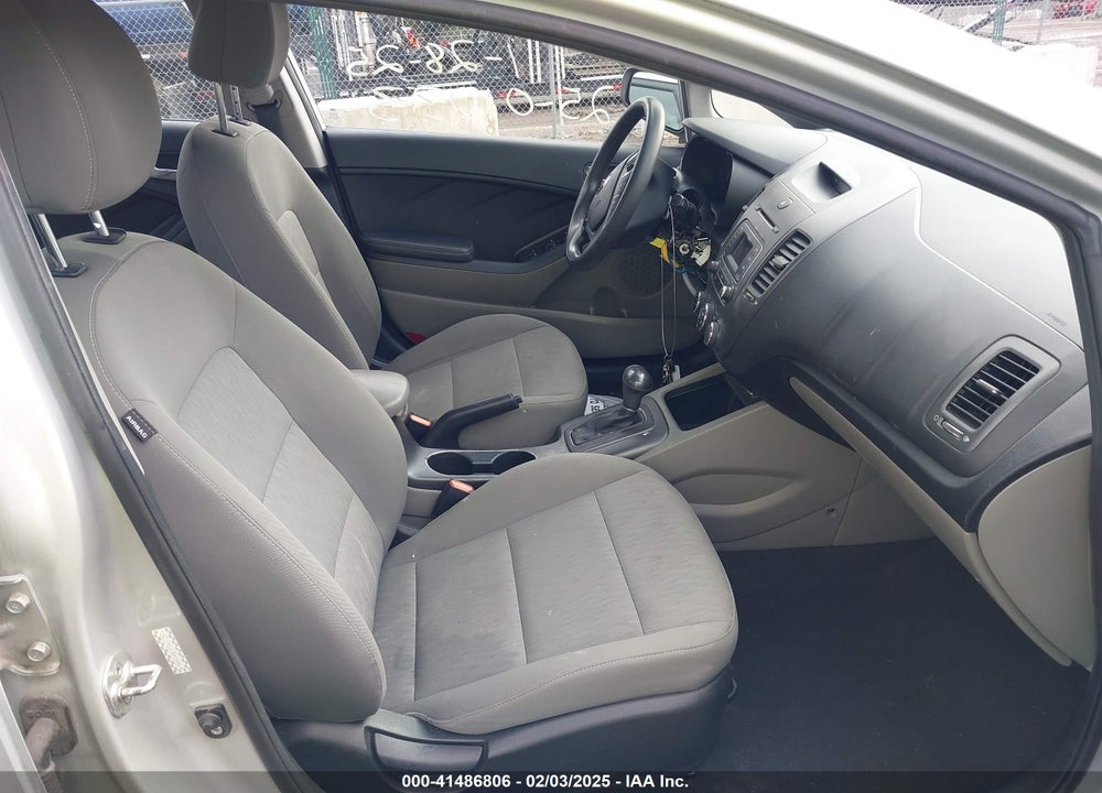 2015 KIA FORTE VIN: KNAFK4A63F5437157