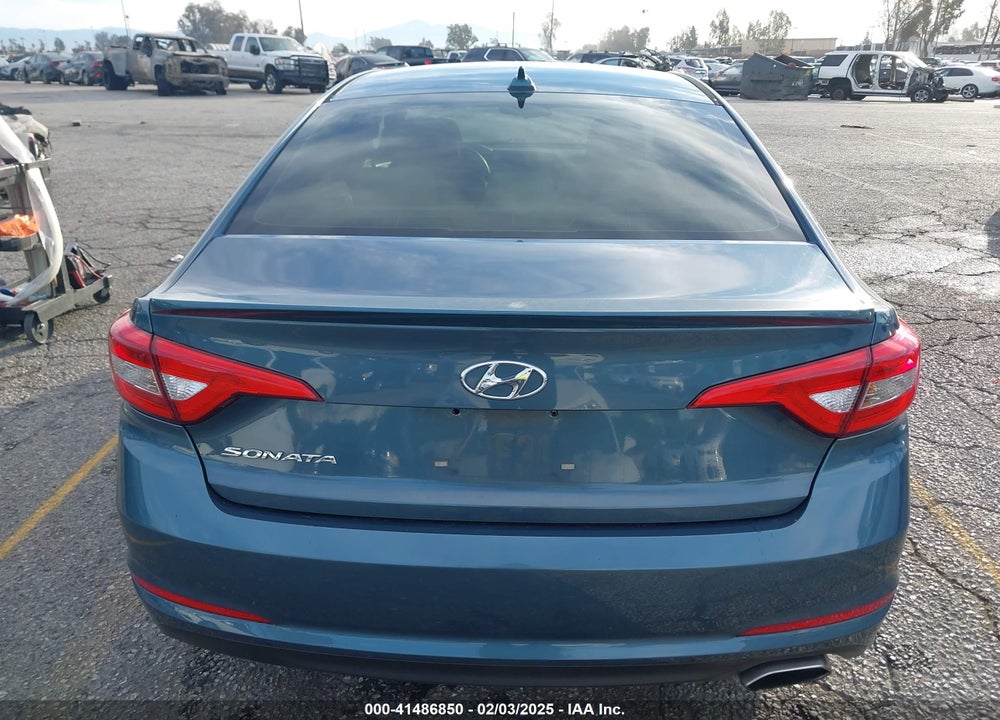 2016 HYUNDAI SONATA SE VIN: 5NPE24AF9GH281304