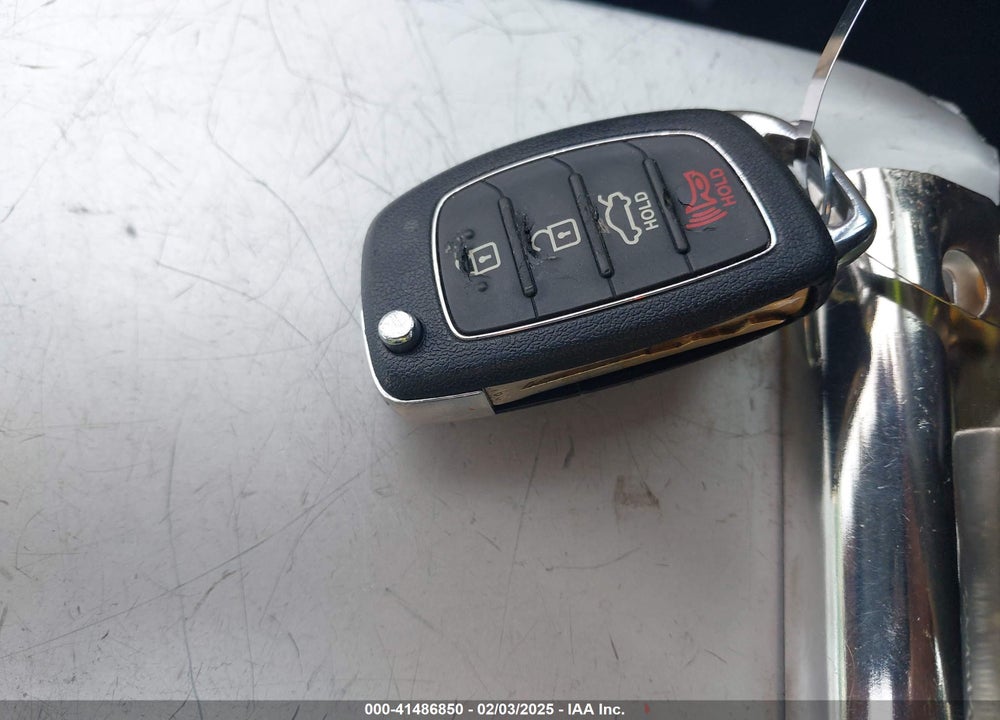 2016 HYUNDAI SONATA SE VIN: 5NPE24AF9GH281304