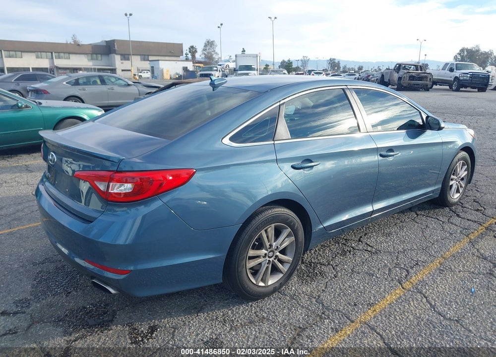 2016 HYUNDAI SONATA SE VIN: 5NPE24AF9GH281304