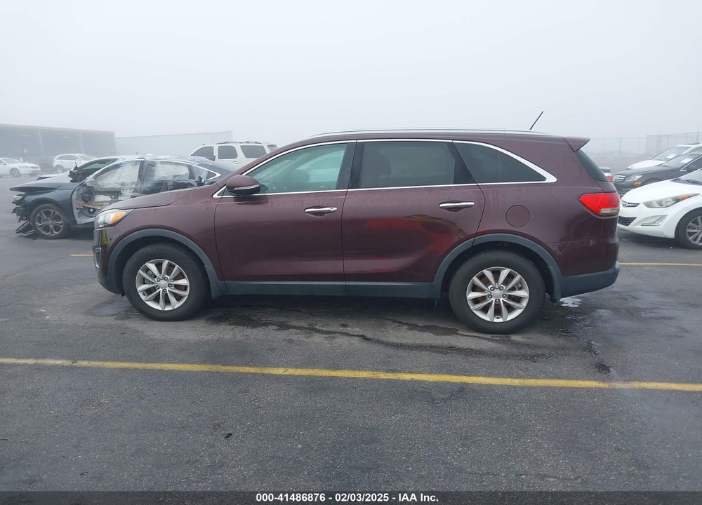 2016 KIA SORENTO 2.4L LX VIN: 5XYPG4A33GG129218