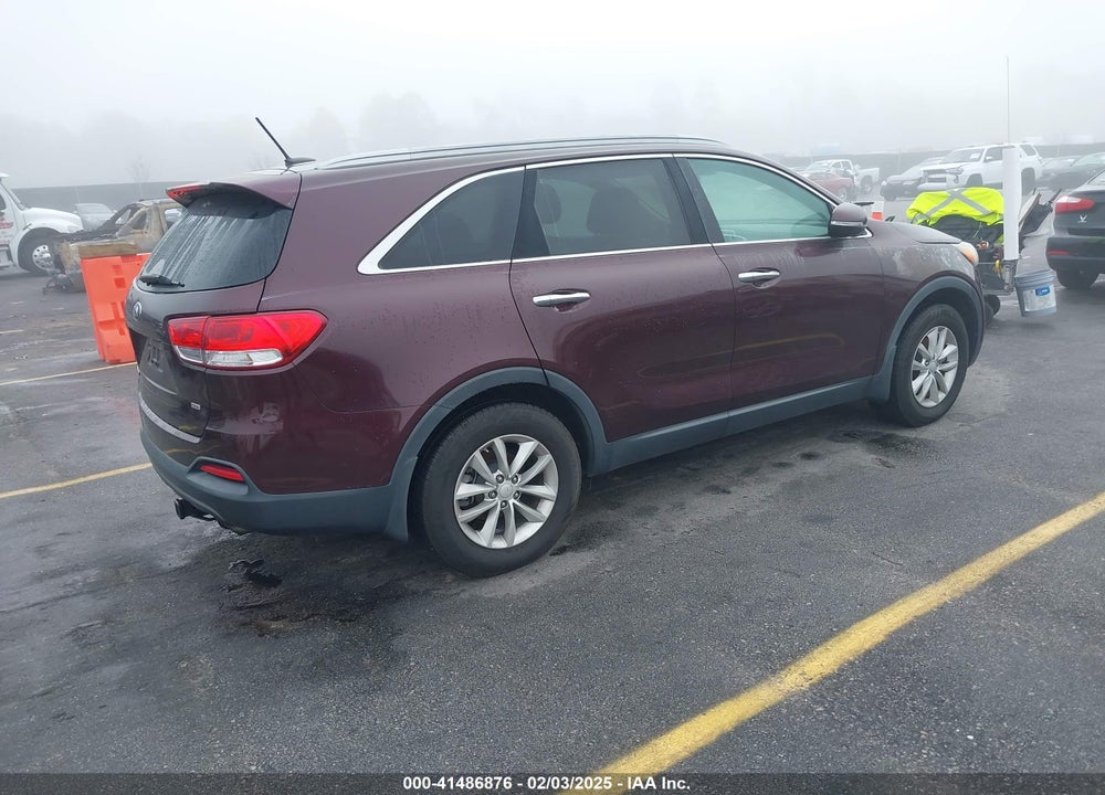 2016 KIA SORENTO 2.4L LX VIN: 5XYPG4A33GG129218