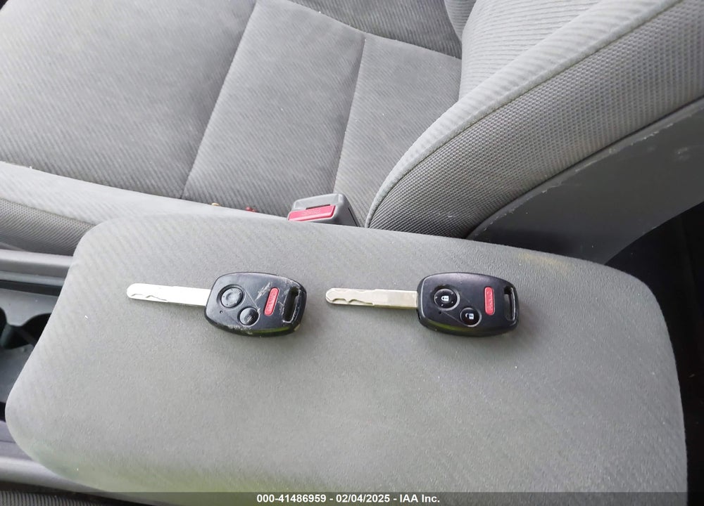 2010 HONDA CIVIC LX VIN: 2HGFA1F50AH561412