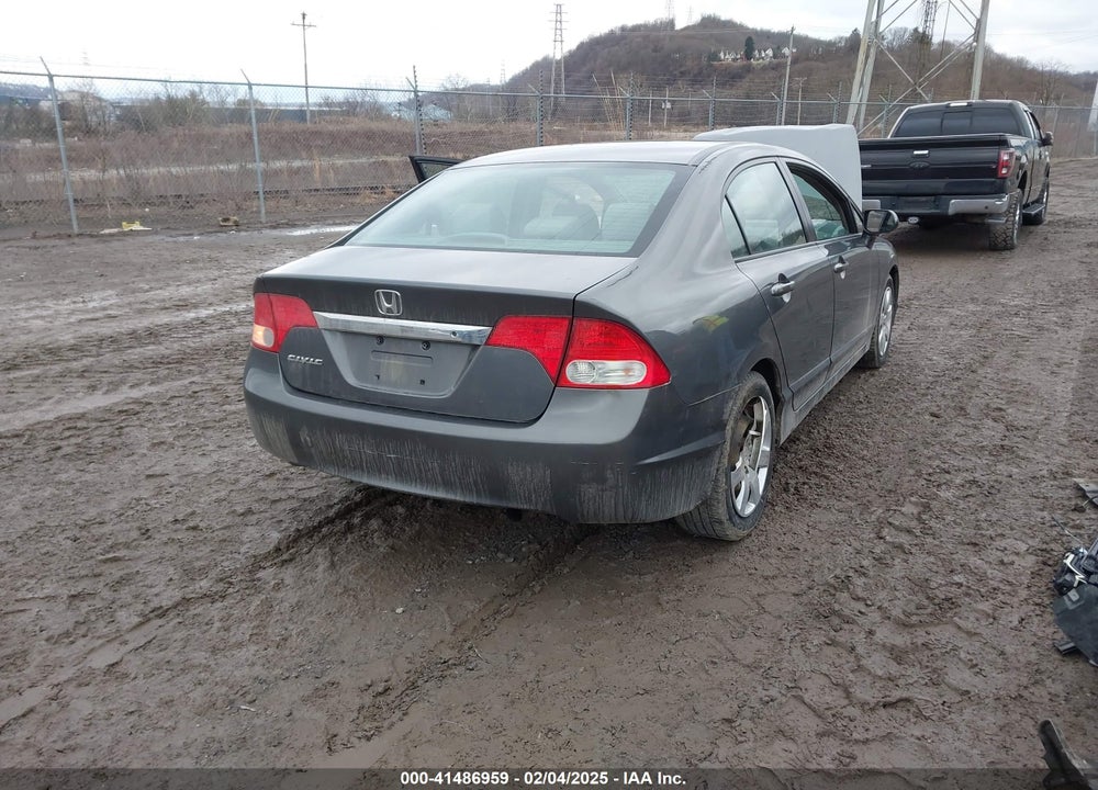 2010 HONDA CIVIC LX VIN: 2HGFA1F50AH561412
