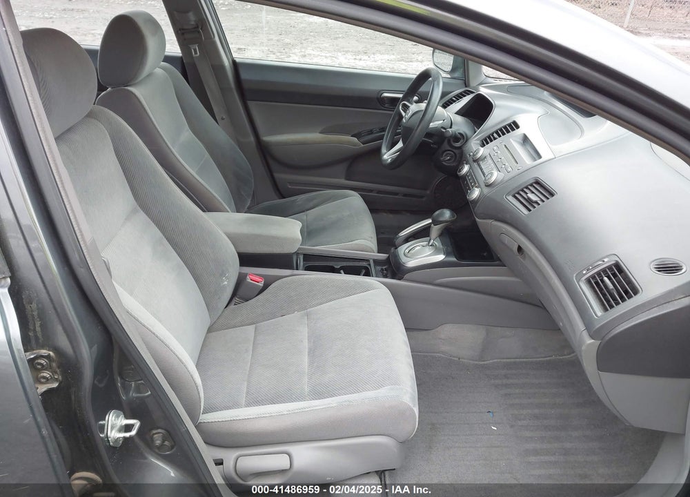 2010 HONDA CIVIC LX VIN: 2HGFA1F50AH561412