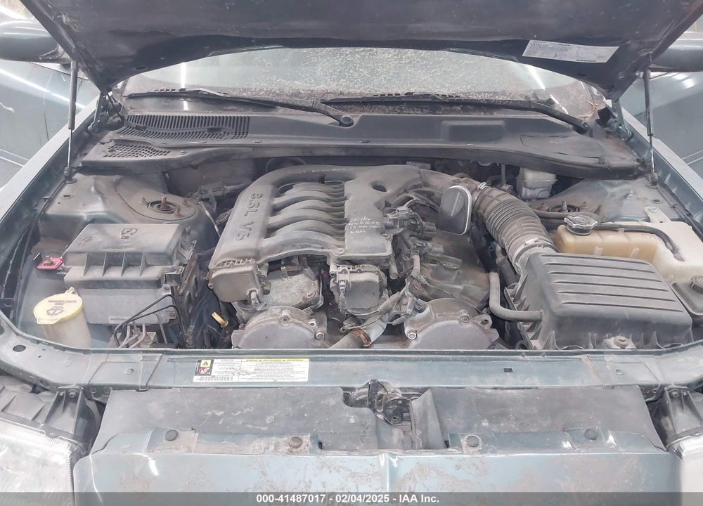 2005 CHRYSLER 300 TOURING VIN: 2C3JA53G35H138906