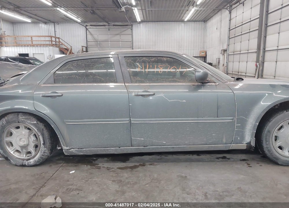 2005 CHRYSLER 300 TOURING VIN: 2C3JA53G35H138906