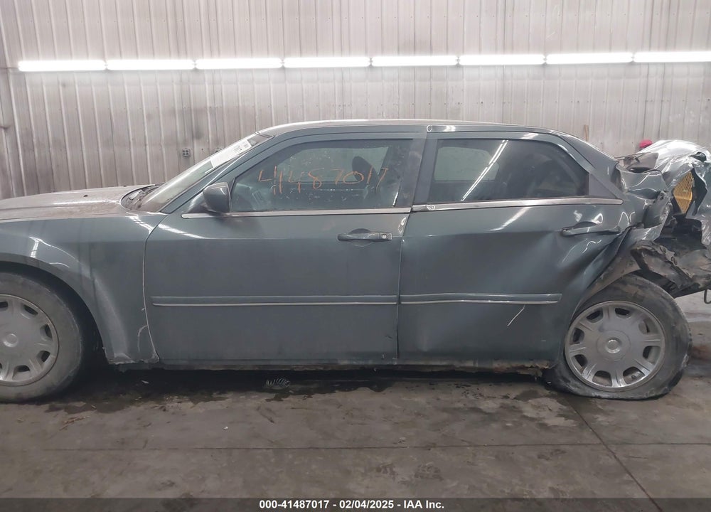 2005 CHRYSLER 300 TOURING VIN: 2C3JA53G35H138906