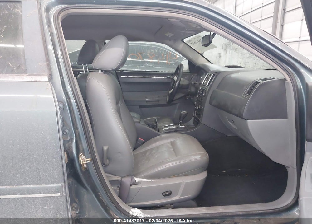 2005 CHRYSLER 300 TOURING VIN: 2C3JA53G35H138906