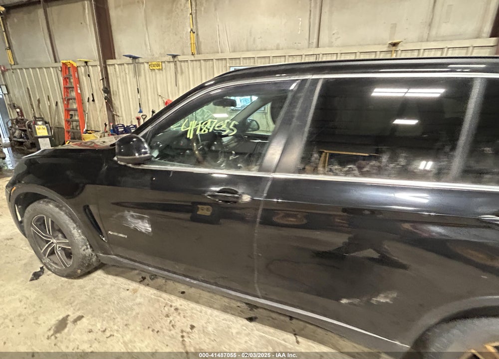 2015 BMW X5 VIN: 5UXKR0C56F0K61727