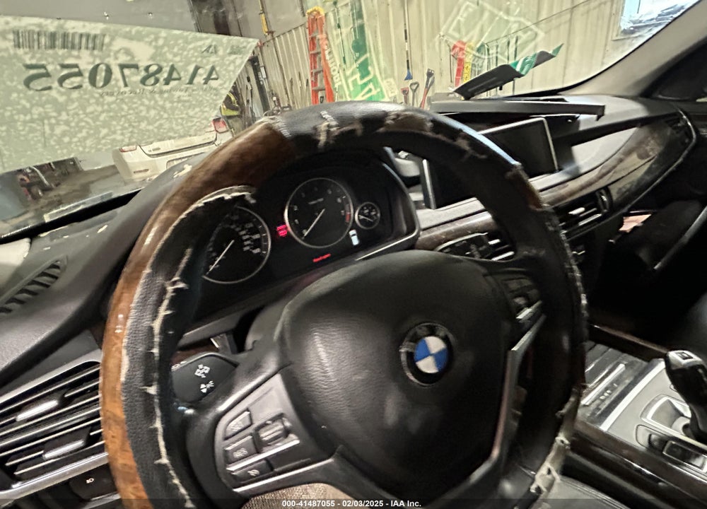 2015 BMW X5 VIN: 5UXKR0C56F0K61727