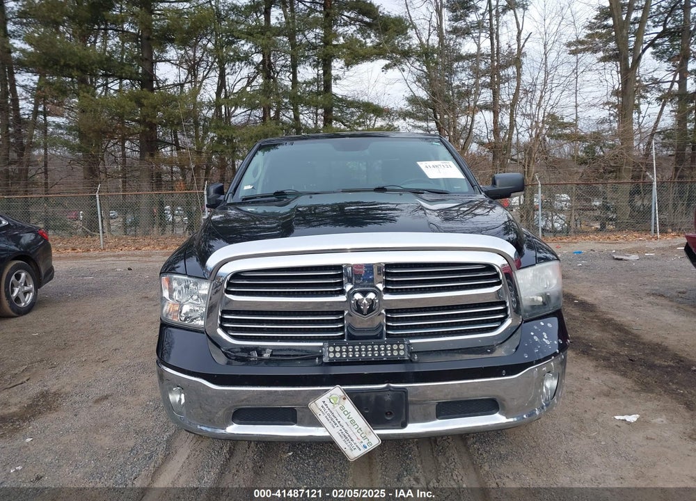 2015 RAM 1500 VIN: 1C6RR7LG9FS509863