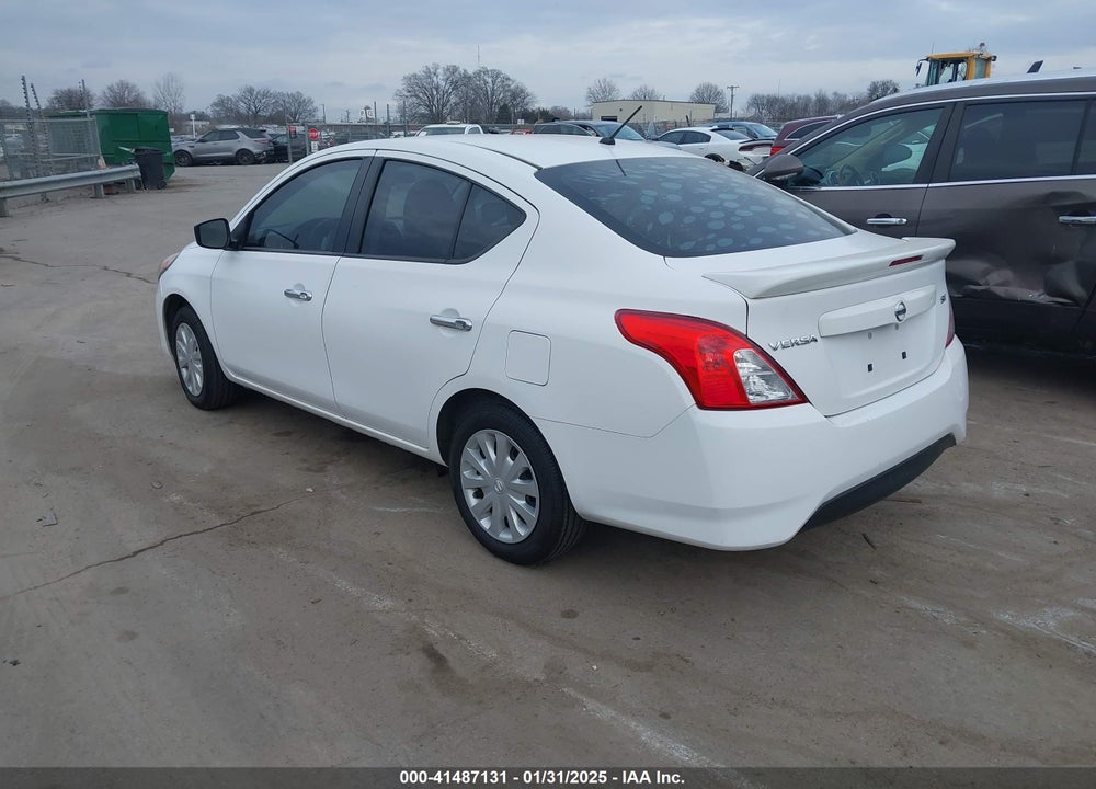 2018 NISSAN VERSA 1.6 SV VIN: 3N1CN7APXJL815073