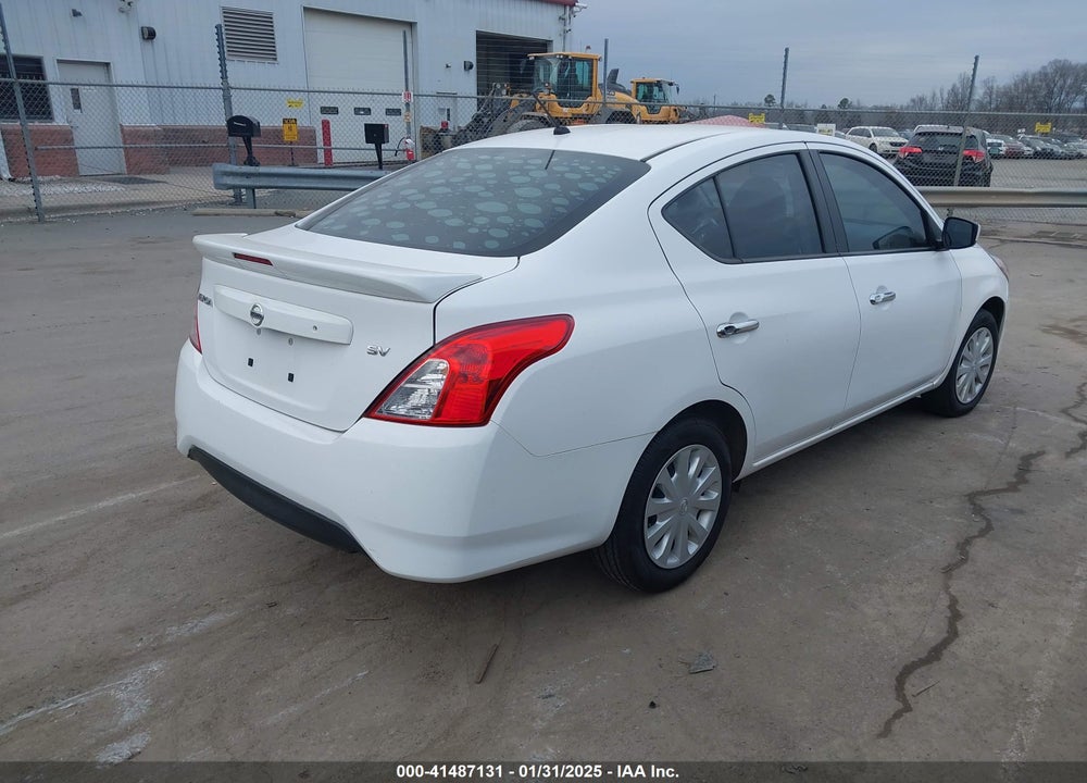 2018 NISSAN VERSA 1.6 SV VIN: 3N1CN7APXJL815073