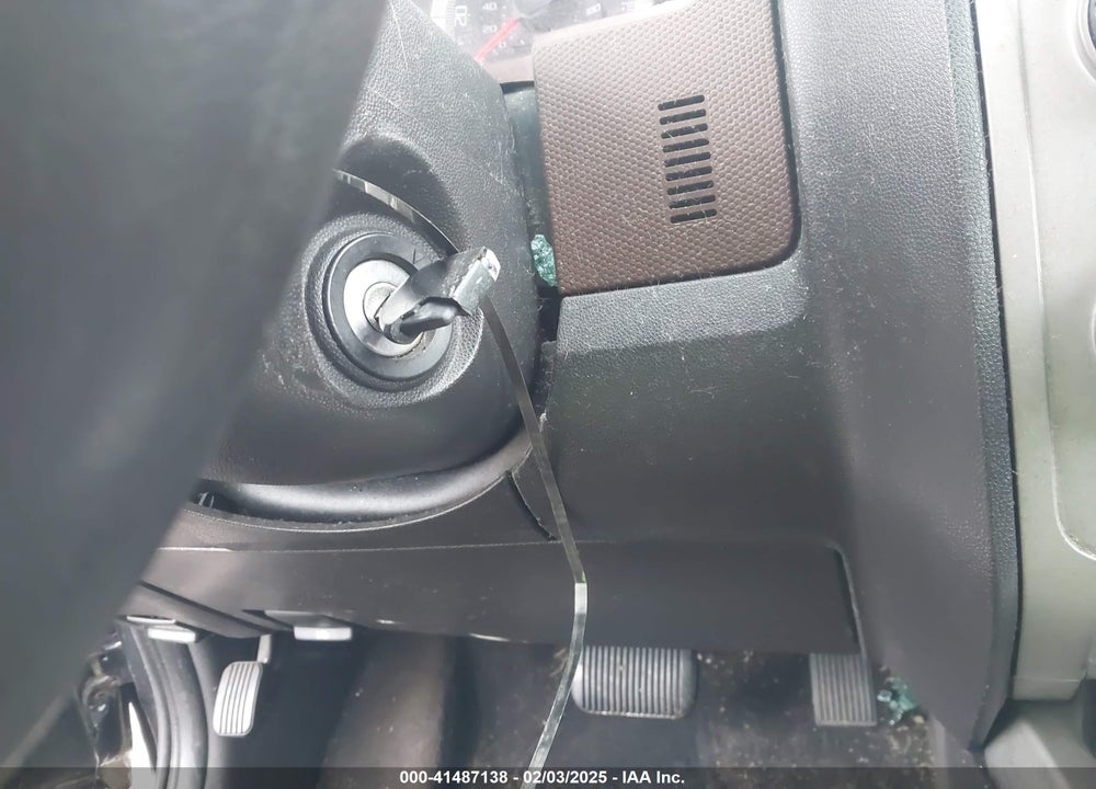 2008 FORD ESCAPE XLT VIN: 1FMCU03158KA05390