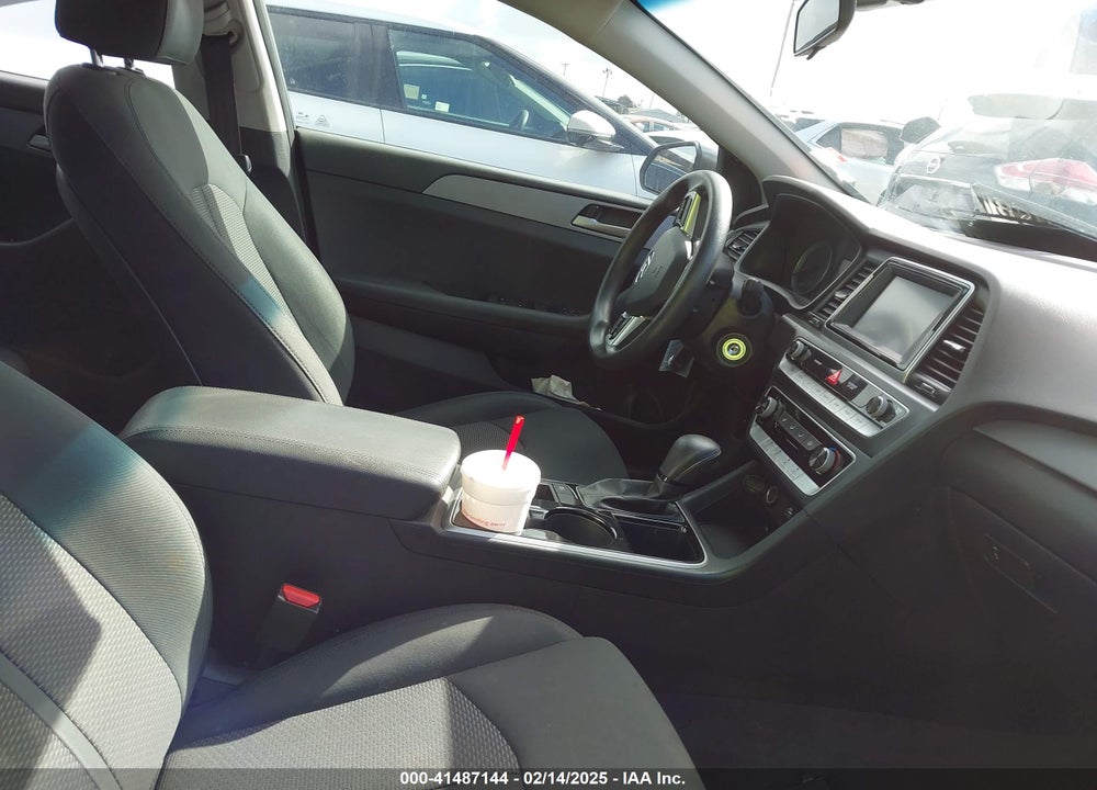 2019 HYUNDAI SONATA VIN: 5NPE24AF3KH774677