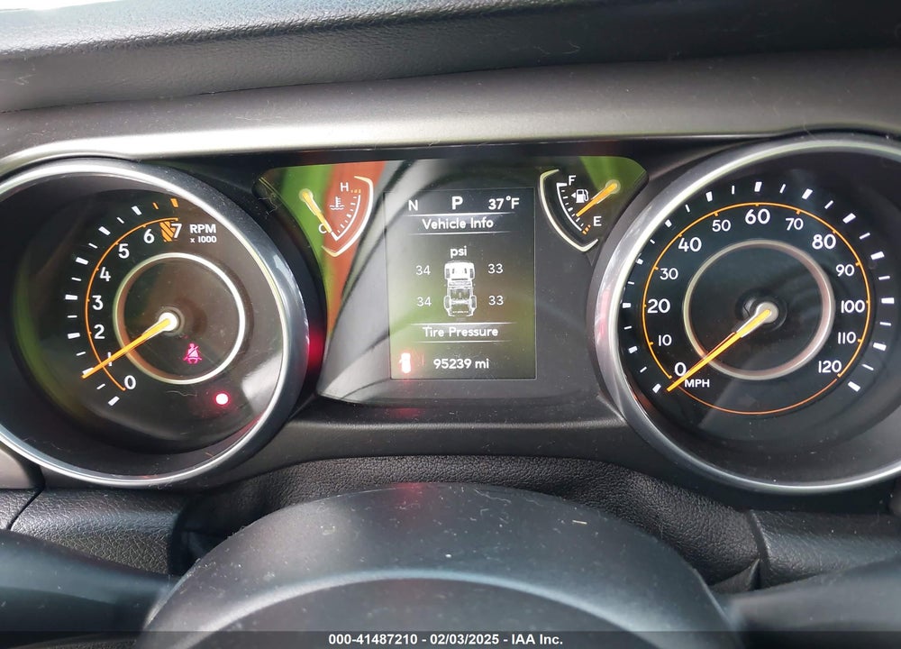 2018 JEEP WRANGLER UNLIMITED SPORT 4X4 VIN: 1C4HJXDG9JW152387
