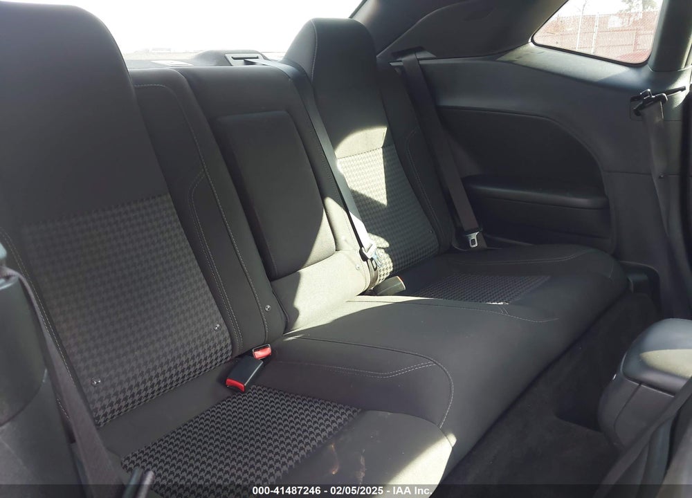 2016 DODGE CHALLENGER VIN: 2C3CDZAGXGH278982