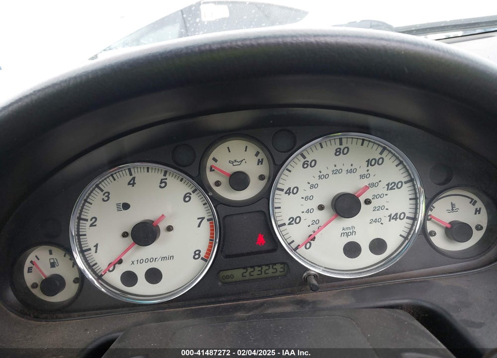 2002 MAZDA MX-5 MIATA CLOTH/LS/SE VIN: JM1NB353520233203