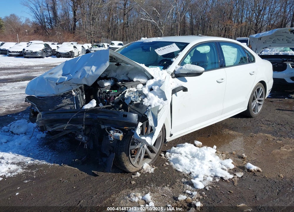 2018 VOLKSWAGEN PASSAT VIN: 1VWAA7A39JC023292