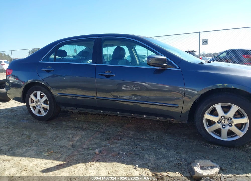 2005 HONDA ACCORD 3.0 EX VIN: 1HGCM66515A021532
