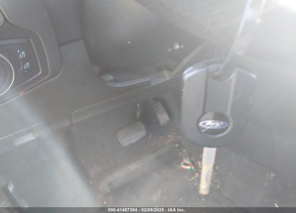 2015 FORD FOCUS VIN: 1FADP3F21FL276336
