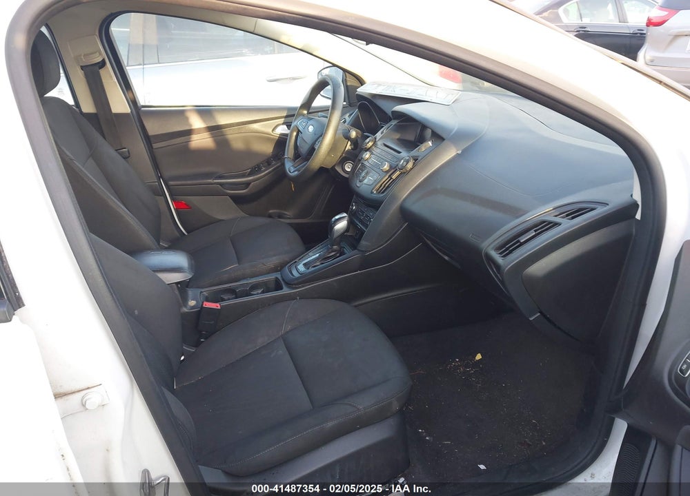 2015 FORD FOCUS VIN: 1FADP3F21FL276336