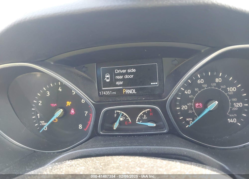 2015 FORD FOCUS VIN: 1FADP3F21FL276336